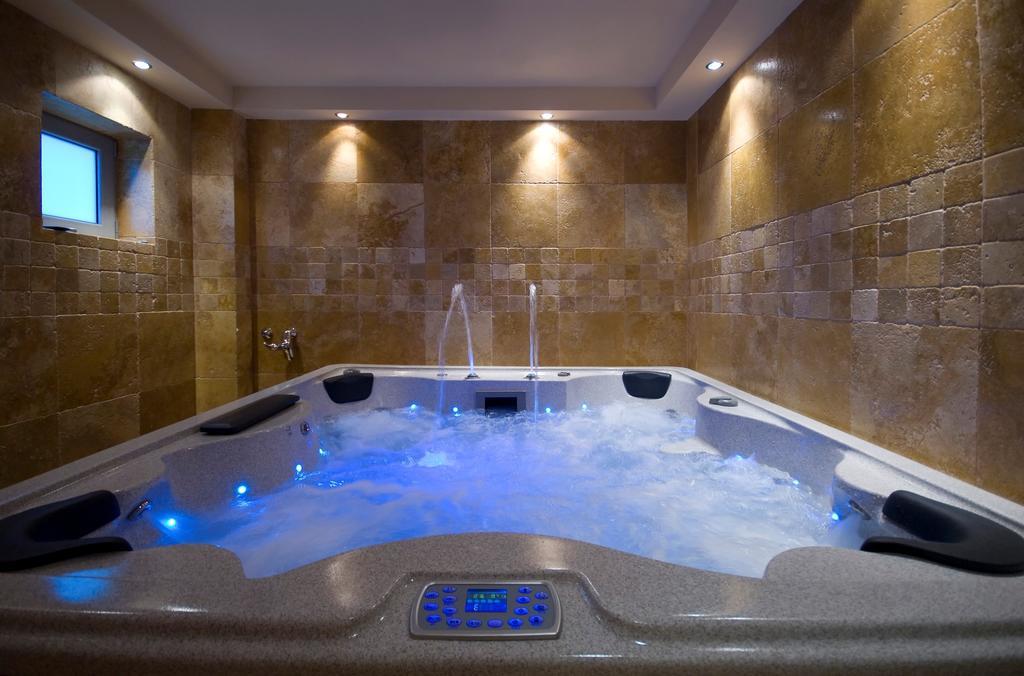 Vila V Lux Apartments Petrovac Eksteriør billede