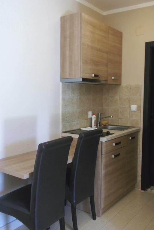 Vila V Lux Apartments Petrovac Eksteriør billede