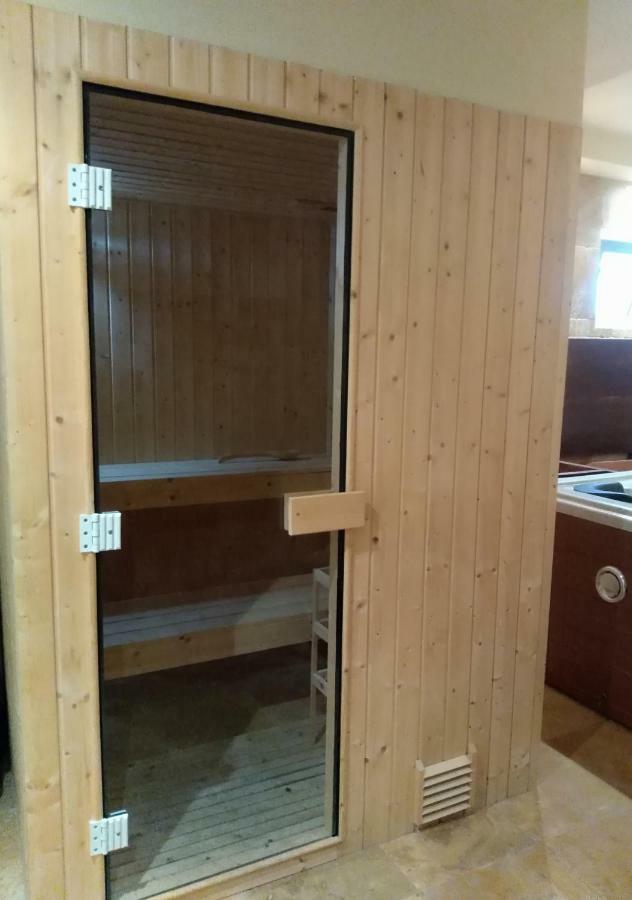 Vila V Lux Apartments Petrovac Eksteriør billede